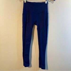 LULULEMON Sz 4 7/8 Length Leggings with Pockets  on the Sides and Card Pocket